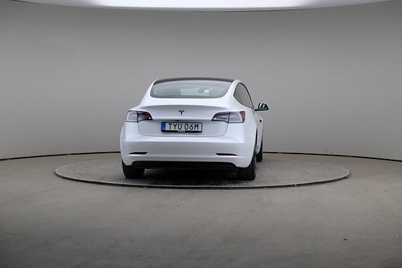 Tesla Model 3 5 of 5