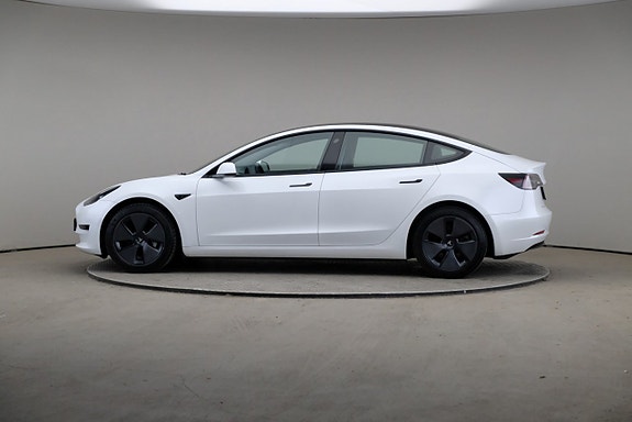 Tesla Model 3 4 of 5