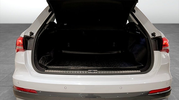 Audi Q3 12 of 19