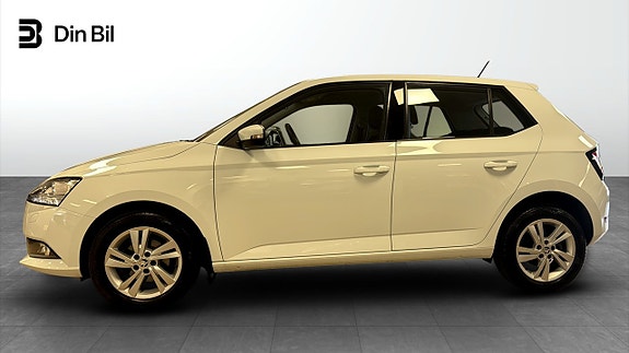 Skoda Fabia 2 of 11