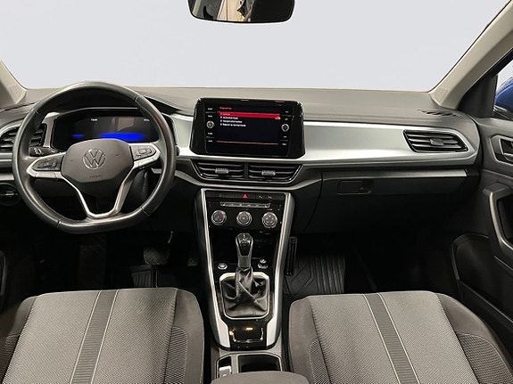 Volkswagen T-Roc 8 of 10