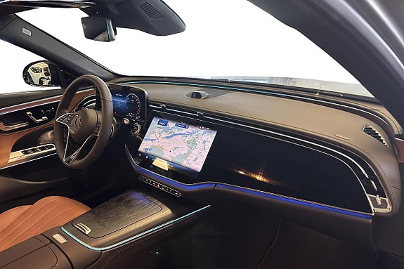 Mercedes-Benz E300 de 7 of 17