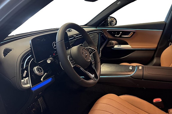 Mercedes-Benz E300 de 8 of 17