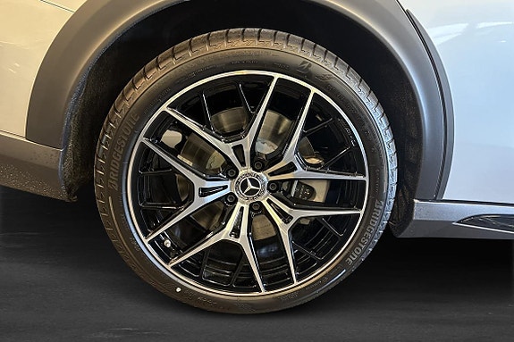 Mercedes-Benz E300 de 16 of 17