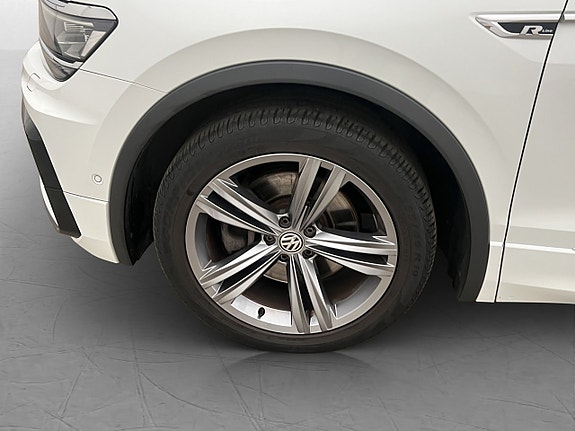 Volkswagen Tiguan 26 of 30