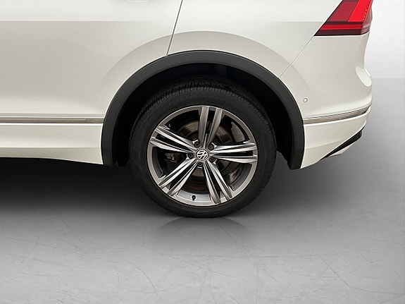 Volkswagen Tiguan 27 of 30
