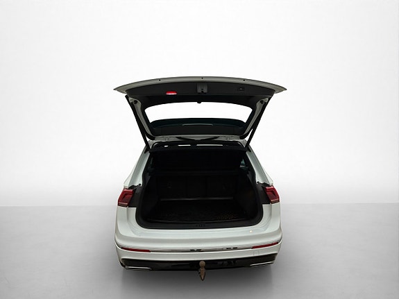 Volkswagen Tiguan 10 of 30