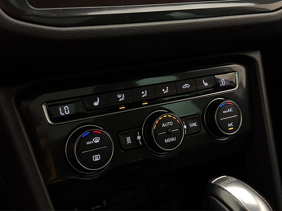 Volkswagen Tiguan 23 of 30