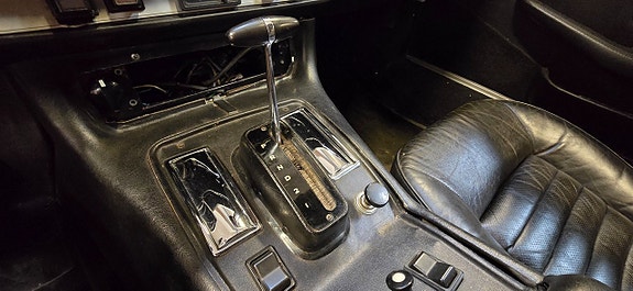 Jaguar XJ 14 of 15