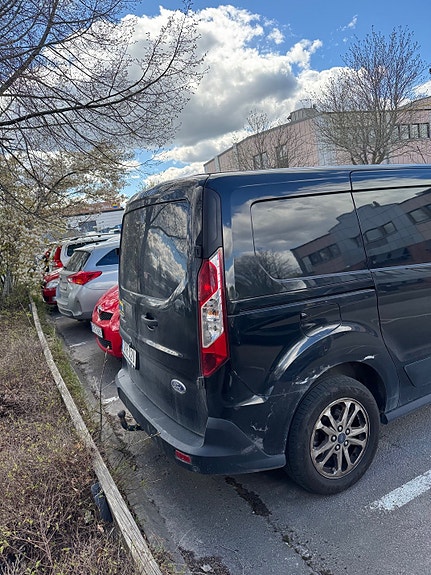 Ford Transit Connect 4 of 5