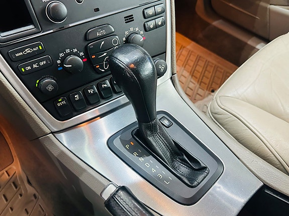 Volvo S60 16 of 17