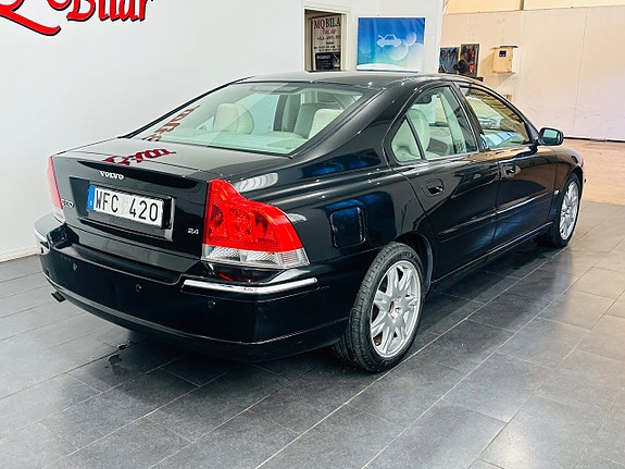 Volvo S60 7 of 17