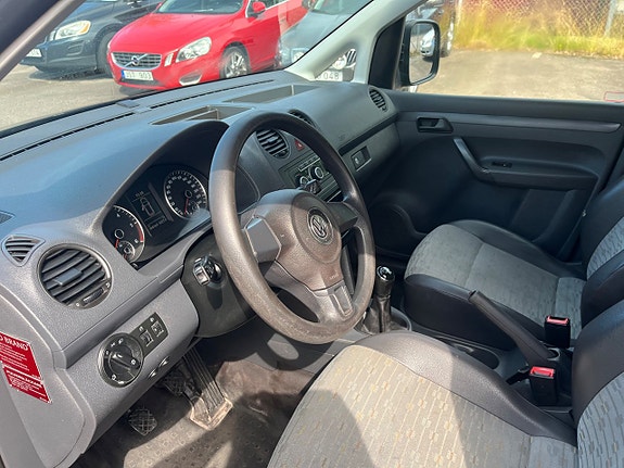 Volkswagen Caddy 7 of 9