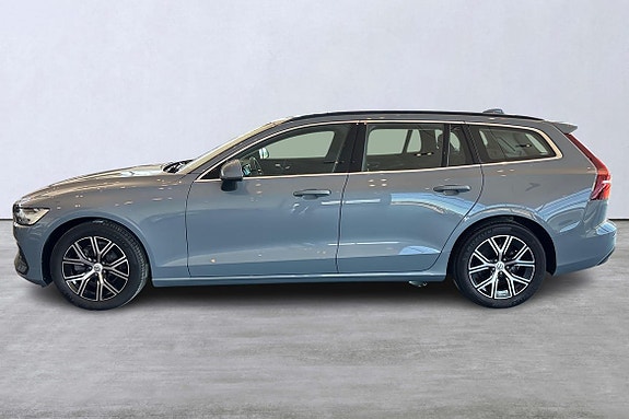 Volvo V60 2 of 5