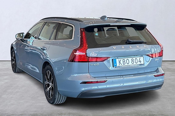 Volvo V60 4 of 5