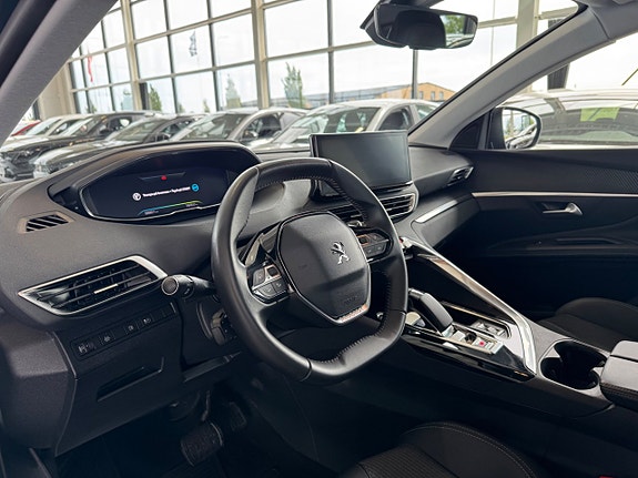 Peugeot 3008 4 of 5