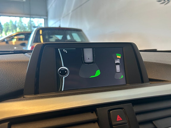 BMW 330d 10 of 14