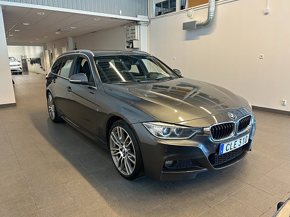 BMW 330d 4 of 5