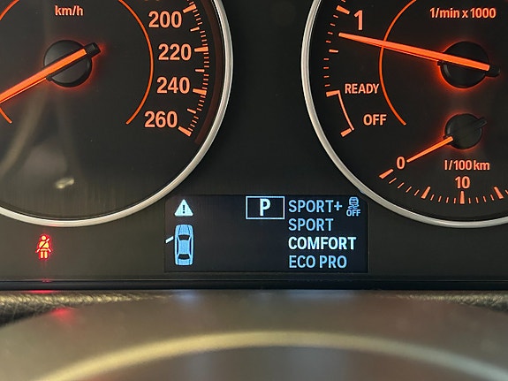 BMW 330d 11 of 14