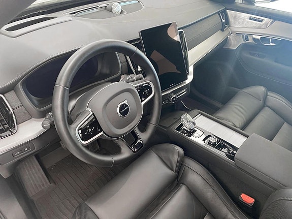Volvo XC90 7 of 18