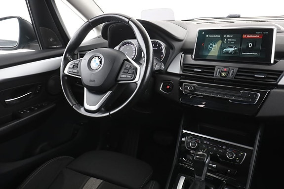 BMW 225xe 14 of 30