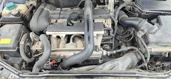 Volvo V70 10 of 17