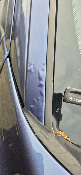 Volvo V70 2 of 5
