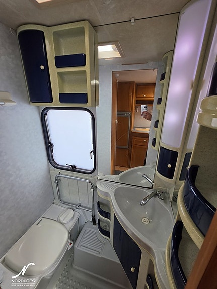 Adria UNICA C 613 UL Alde / Förtält Isabella 12 of 13