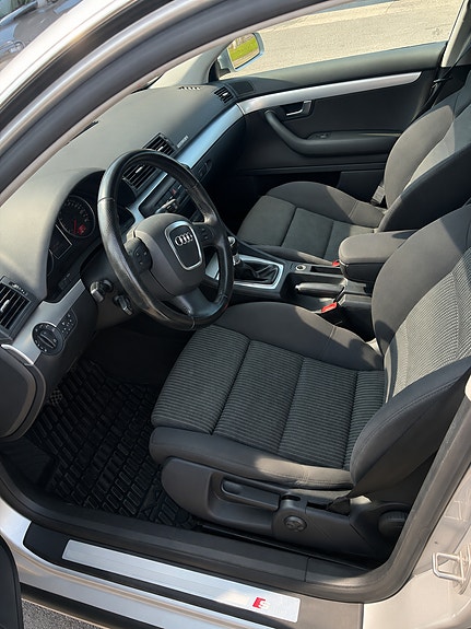 Audi A4 6 of 8