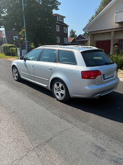 Audi A4 4 of 8