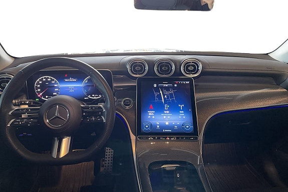Mercedes-Benz GLC300 de 9 of 22
