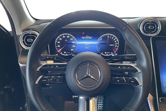 Mercedes-Benz GLC300 de 12 of 22