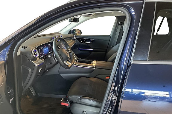Mercedes-Benz GLC300 de 7 of 22
