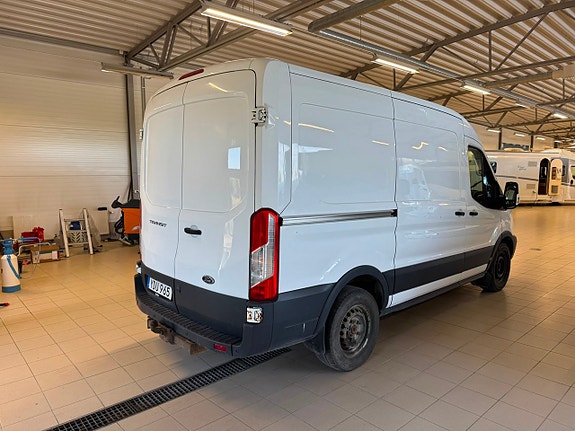 Ford Transit 3 of 5