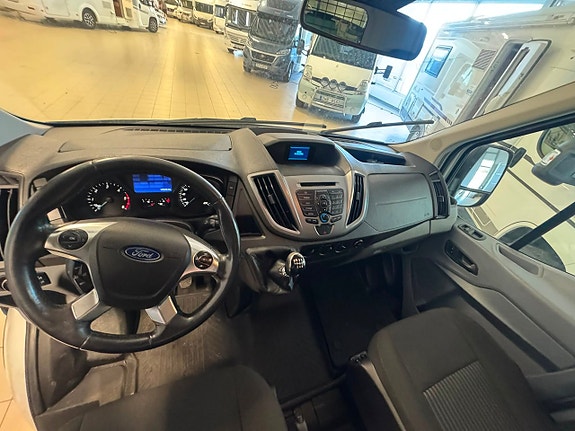 Ford Transit 6 of 9
