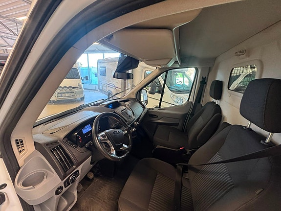Ford Transit 5 of 5