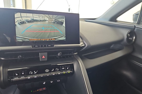 Toyota C-HR 14 of 15