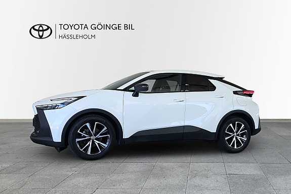 Toyota C-HR 3 of 15