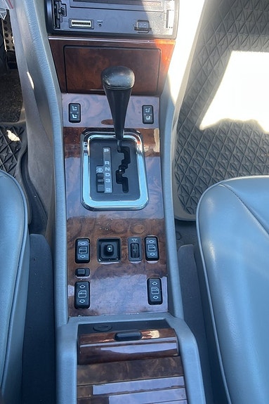 Mercedes-Benz 300 CE-24 18 of 19