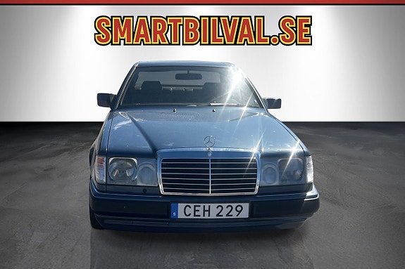 Mercedes-Benz 300 CE-24 8 of 19