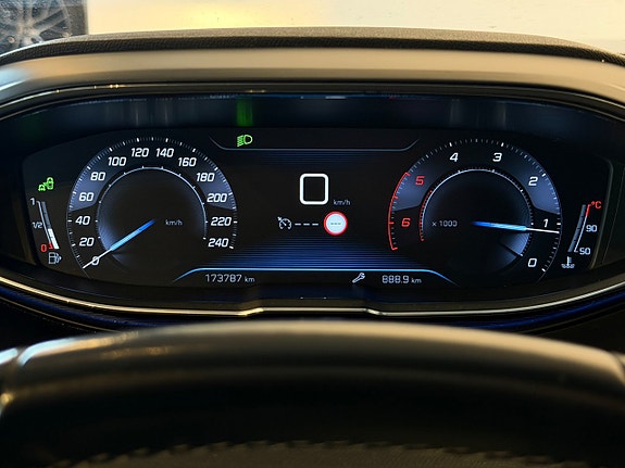 Peugeot 5008 20 of 26