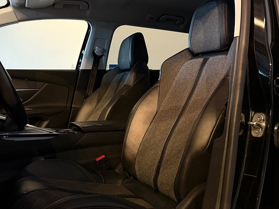 Peugeot 5008 7 of 26