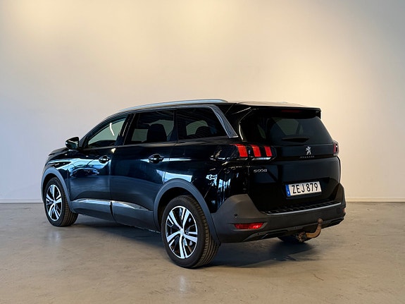 Peugeot 5008 4 of 5