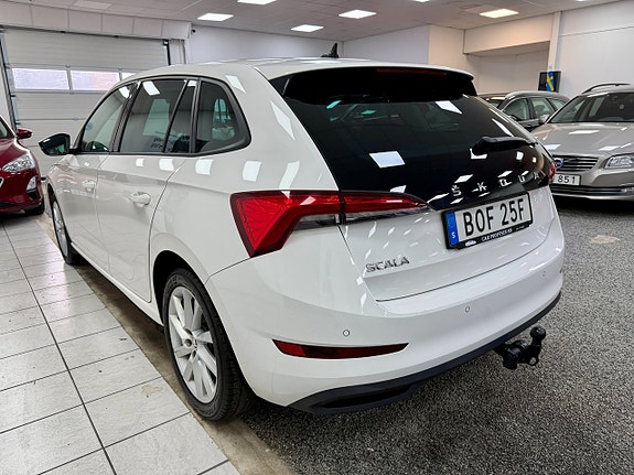 Skoda Scala 3 of 5