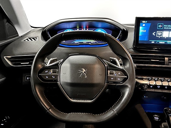 Peugeot 3008 7 of 18