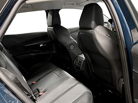 Peugeot 3008 14 of 18