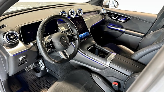 Mercedes-Benz GLC300 de 6 of 16