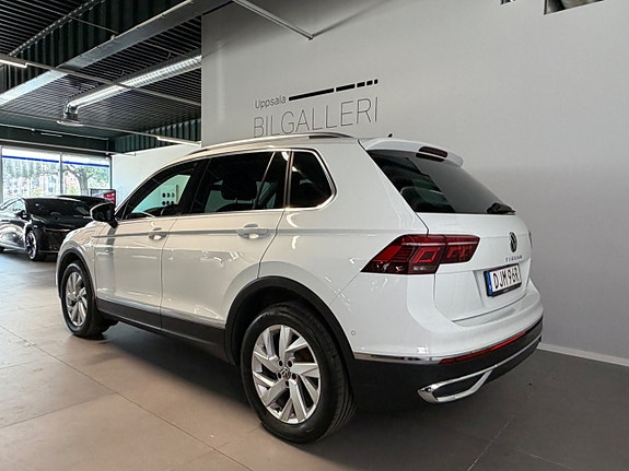 Volkswagen Tiguan 3 of 20