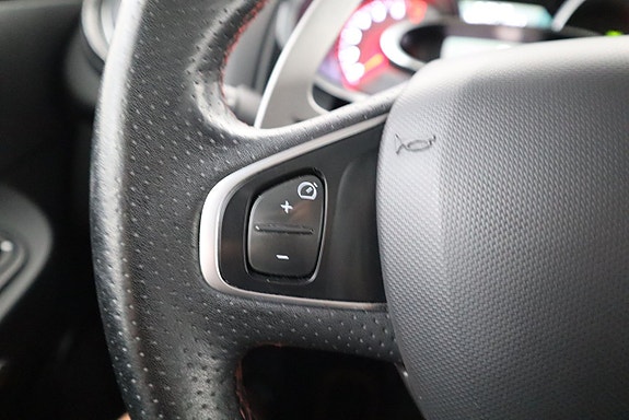 Renault Clio 15 of 22