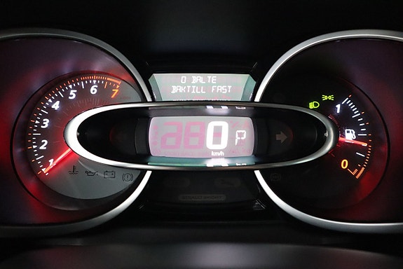 Renault Clio 14 of 22